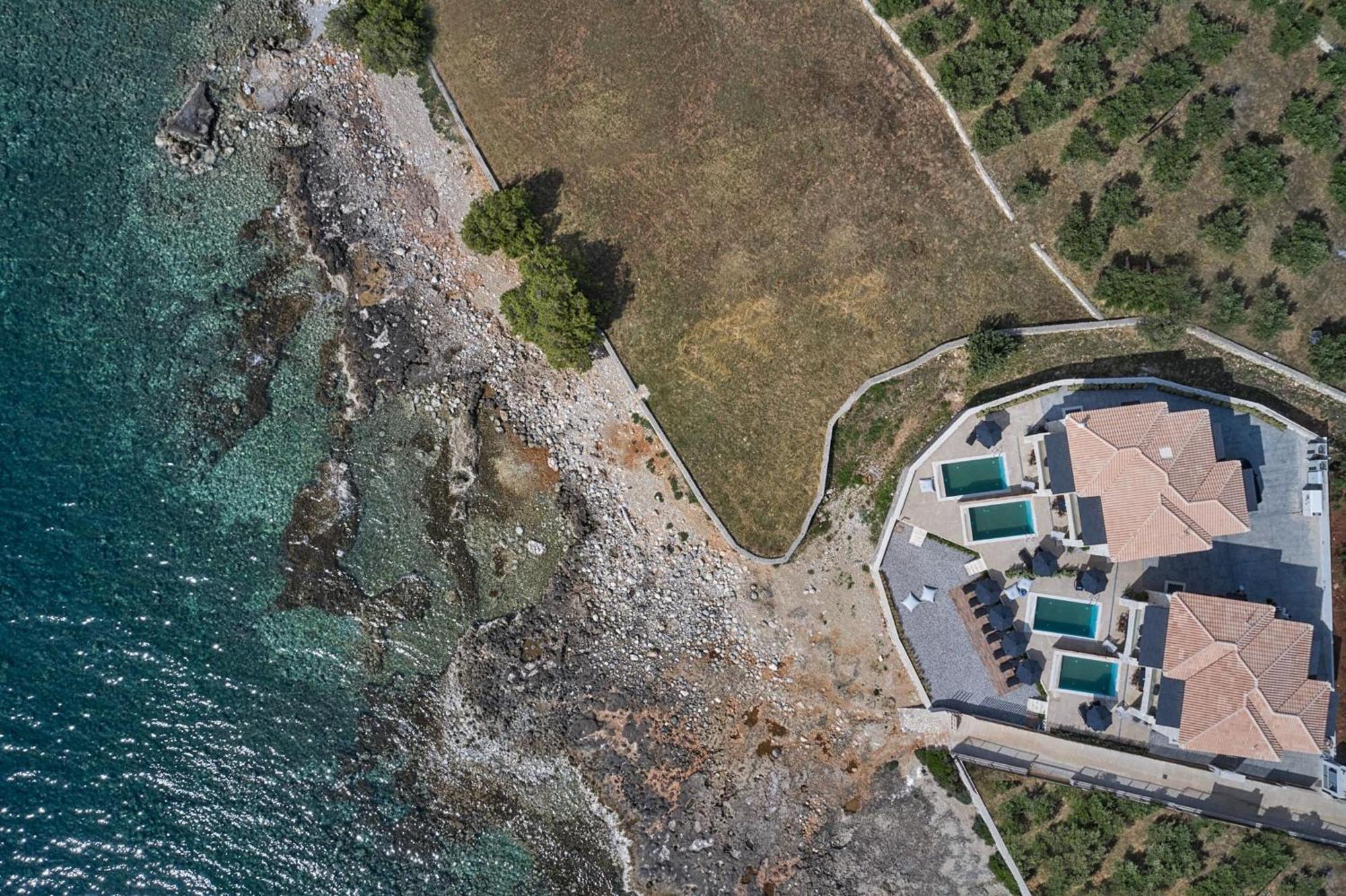 Beachfront Alassa Villas With Private Pools Kotronion  Eksteriør billede